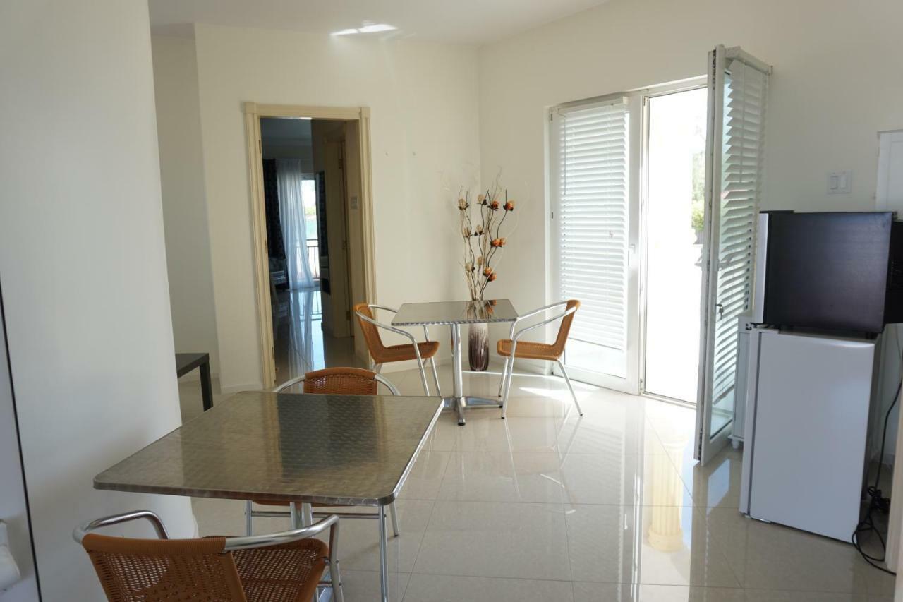 Self Contained Apartment With Private Kitchen Higher Heights, Barbados Christ Church Exteriér fotografie